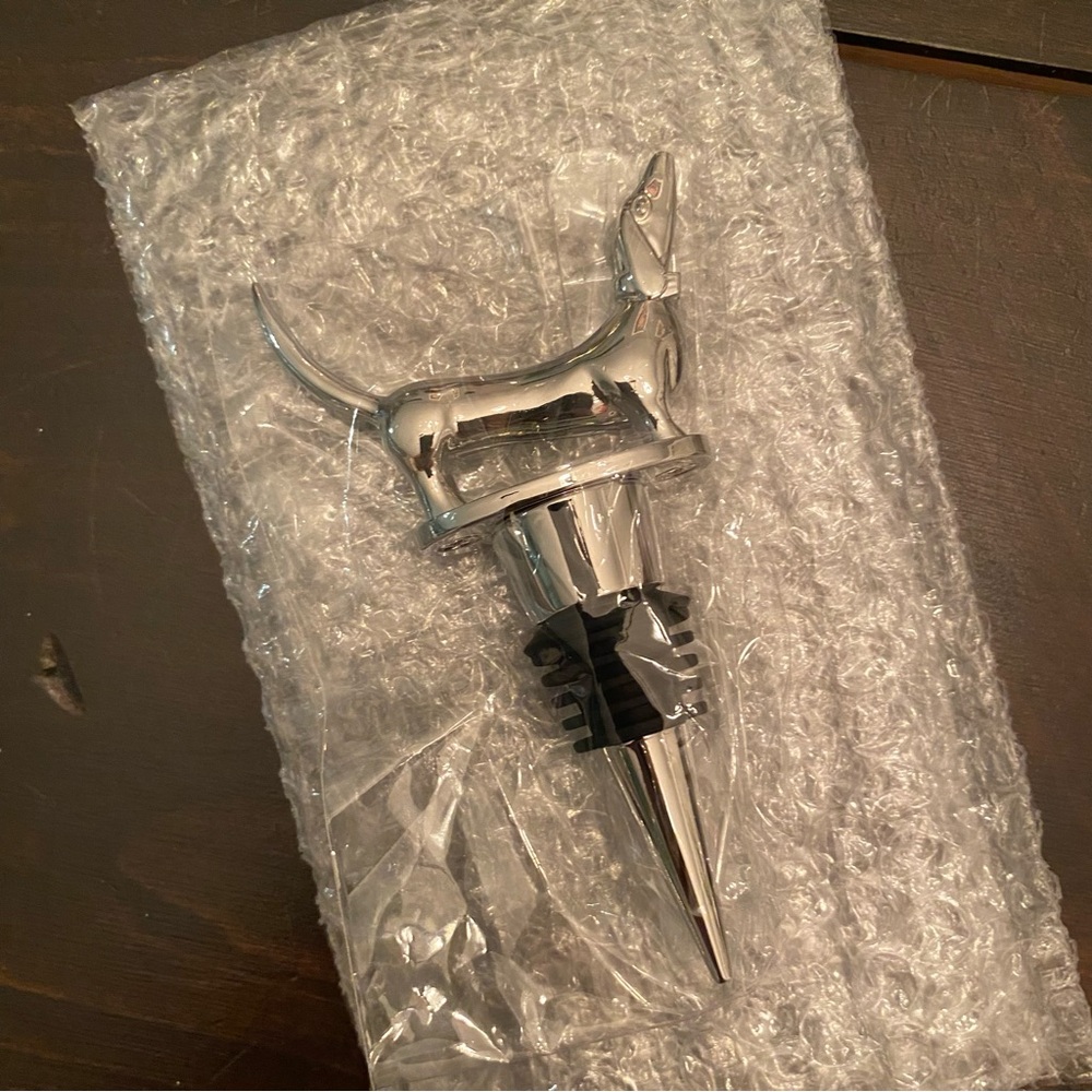 Silver Dog Wine Stopper